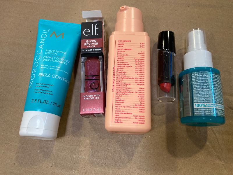 Photo 1 of Small Beauty Items ---sold as is