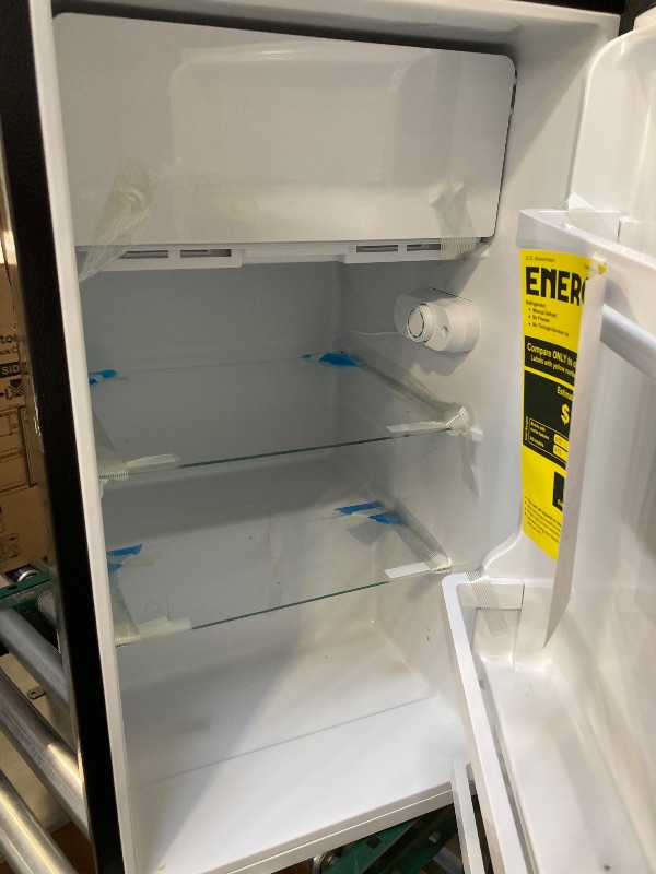 Photo 1 of Smalls dent--USed---Hisense 4.4 Cu ft Single Door Mini Refrigerator, 1 Year Warranty, Energy Sta