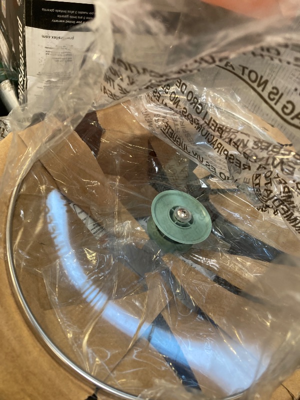 Photo 1 of Mainstays MS8400778514-08 6 Quart Oval Slow Cooker, Green Sage Color, Glass Lid