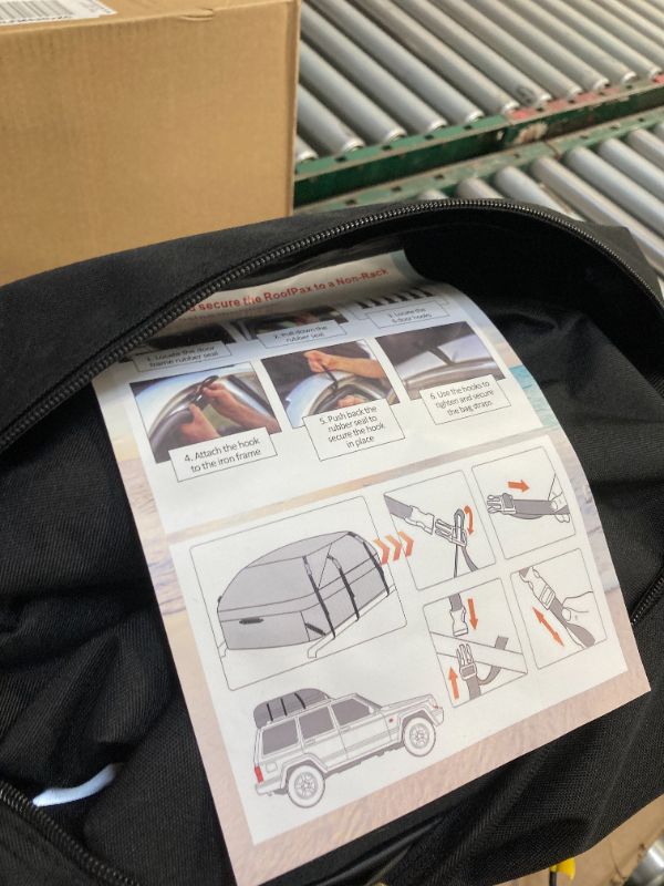 Photo 1 of MIDABAO 20 Cubic Waterproof Duty Car Roof Top Carrier-Car Cargo Roof Bag Car Roof Top Carrier - Waterproof & Coated Zippers- includes Anti-Slip Mat- for Cars with or without Racks (20 Cubic Feet)