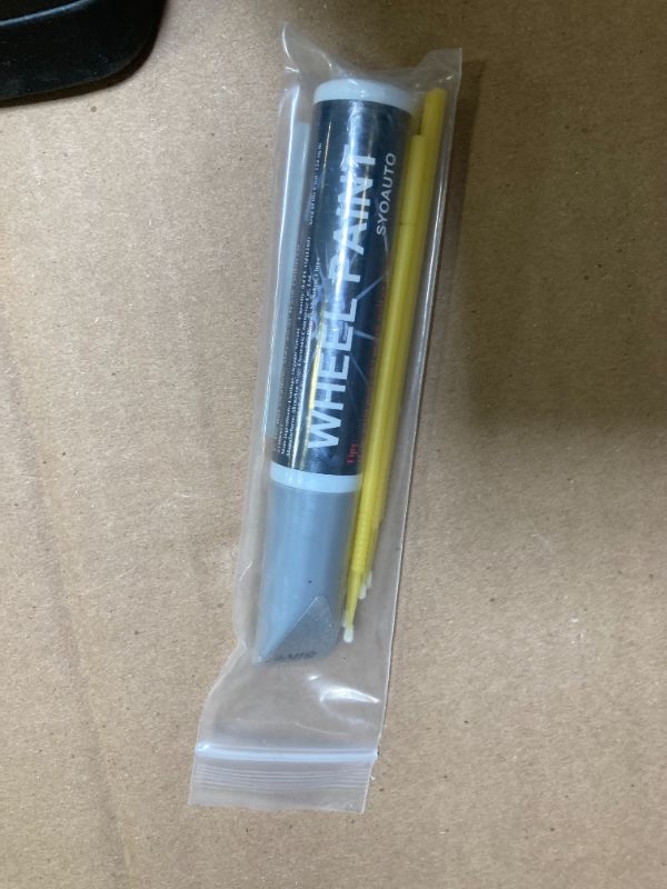 Photo 1 of SYOAUTO Silver Rim Touch Up Paint Rim Scratch Repair Pen Wheel Touch Up Paint Car Rim Paint Pen Universal Color Silver Wheel Paint (Silver)
