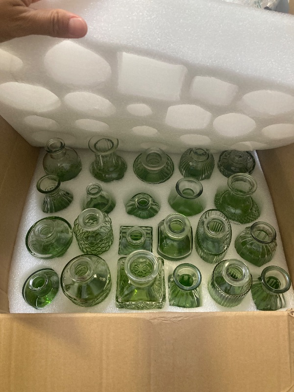 Photo 1 of Ruckace  Vases in Bulk 22 Green Glass Small Vases Flower Vase Bulk for Centerpiece Table Wedding Decorations Home Decor Party(Gradient Green 22 Pack)