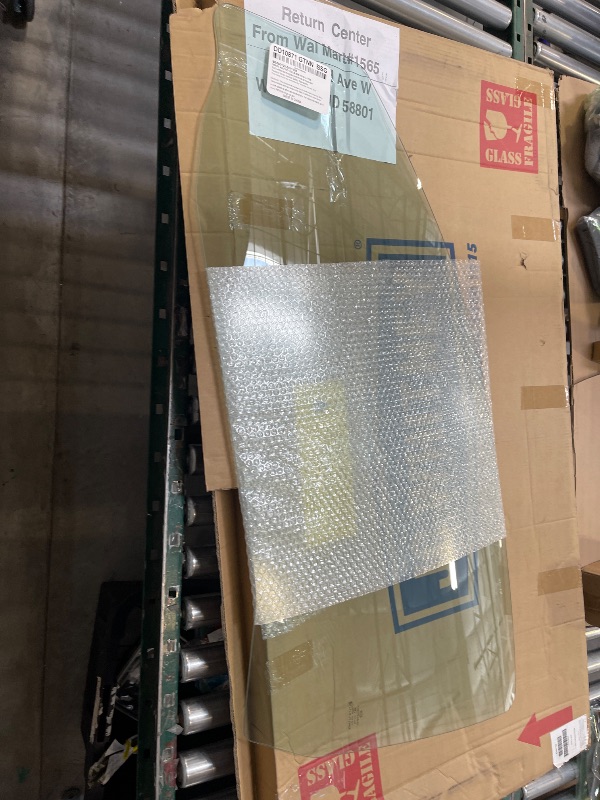 Photo 1 of Window glass for unknown vehicle