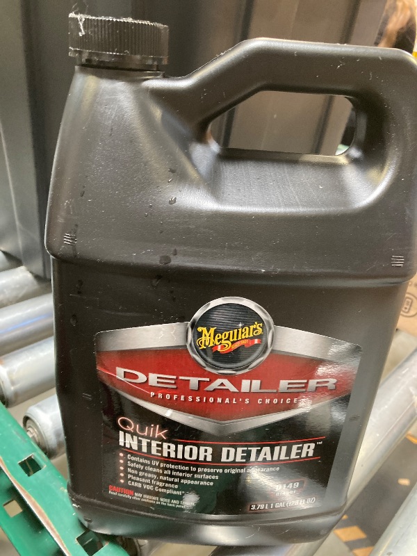 Photo 1 of Meguiar's D14901 Detailer Quik Interior Detailer 3.79L safely cleans all interior surfaces