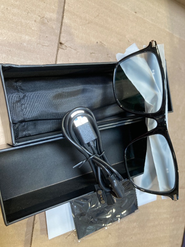 Photo 1 of MNVOEQ AI Bluetooth Translation Glasses for Men/Women with 138+ Translation for Men/Women, Smart Glasses with ai Translator Glasses with Speakers,Magnetic Charging,Polarized UV Protection