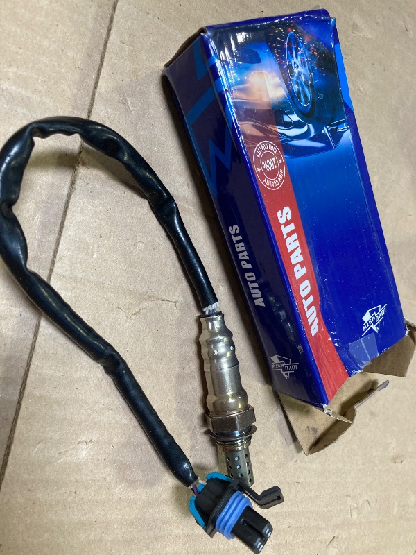 Photo 1 of O2 Oxygen Sensor Upstream and Downstream for Chevy Camaro Caprice Traverse 2010-2017, for GMC Acadia 2012-2016, for Cadillac ATS CTS SRX STS 2004-2018, for Buick Enclave, Replace 234-4259 1Pc