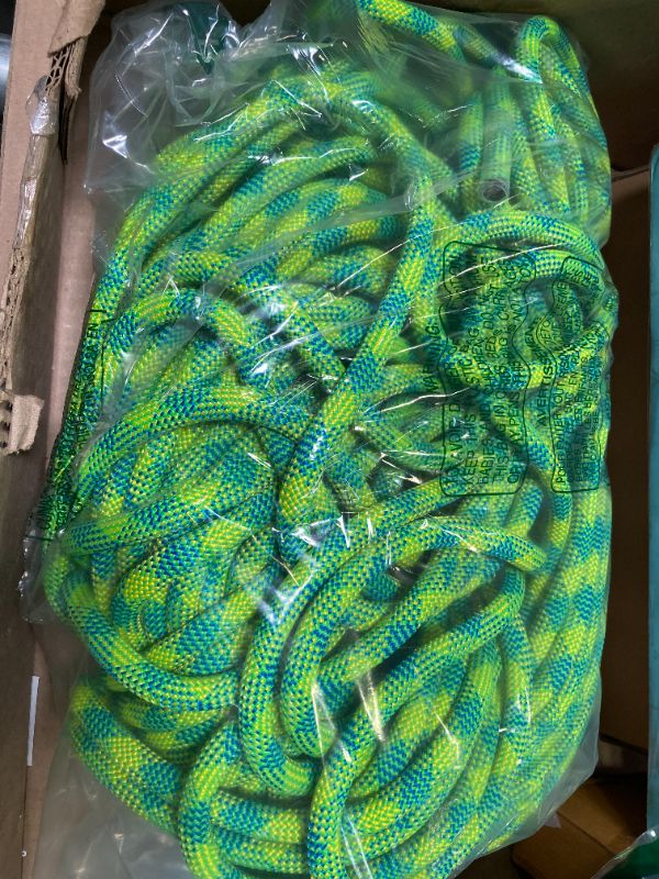 Photo 1 of X XBEN 10.5 mm UIAA Dynamic Climbing Rope 60M(200FT), Safety Nylon Kernmantle Rope for Rock Climbing, Tree Climbing, Ice Climbing, Rappelling, Rescue