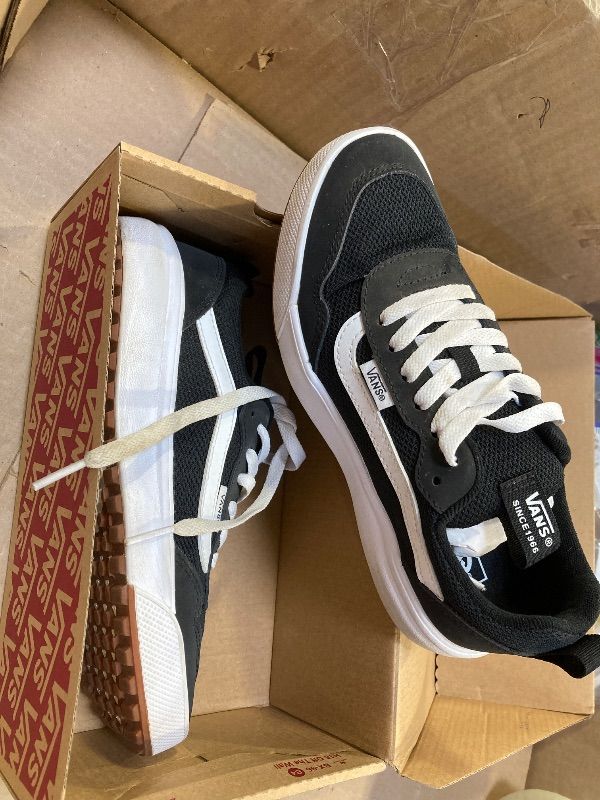 Photo 1 of 5--Vans Youth Range EXP Shoe | Boys' & Girls' Athletic Sneakers for Walking, Hiking & Fashion, Suede/Canvas Black/White, 5