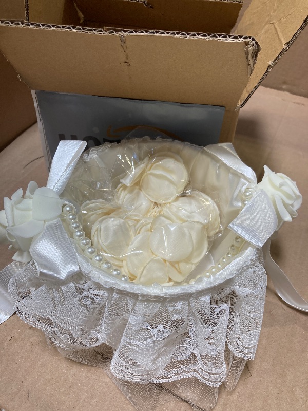 Photo 1 of 1 Pack Wedding Flower Girl Basket with 200Pcs Silk Petals, Pearl Handle and Ribbon Bow Wedding basket - Artificial Flowers for Romantic Night Bridal Party Home Decorations(Flower)