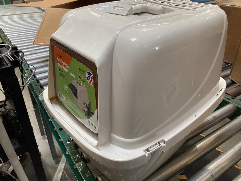 Photo 1 of Van Ness, Pureness Enclosed Cat Litter Pans