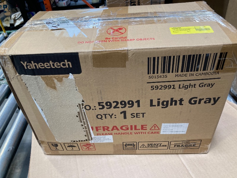 Photo 1 of 592991 Yaheetech Cat Tree Cat Tower Light Gray
 
