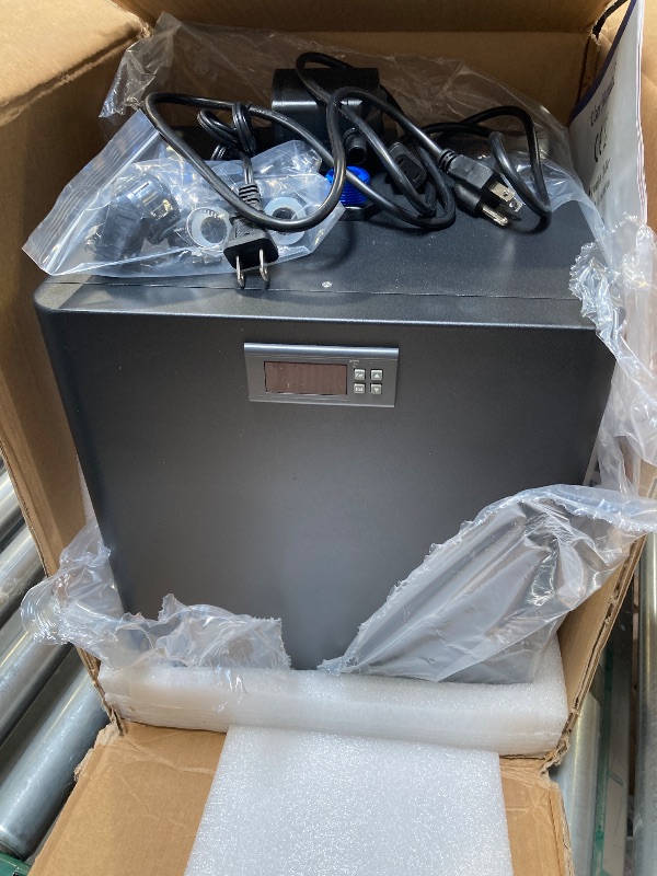 Photo 1 of  Aquarium Chiller Water Cooler Fish Tank Chiller for Seafood Cultivation Equipment, 
