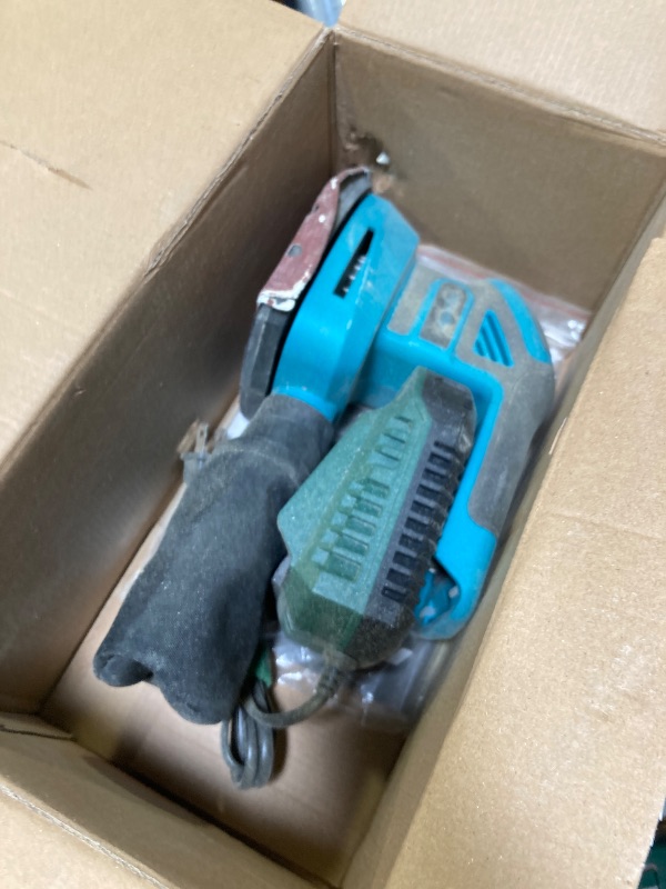 Photo 1 of USED--1.9Amp Cordless Detail Sander Compatible with Makita 18v Battery, Dust Collector, Brushless 12,000 OPM Speed, Compact Soft Palm Grip, 10pcs Sanding Pads, 2.0Ah Charger & Battery Kit (Blue)