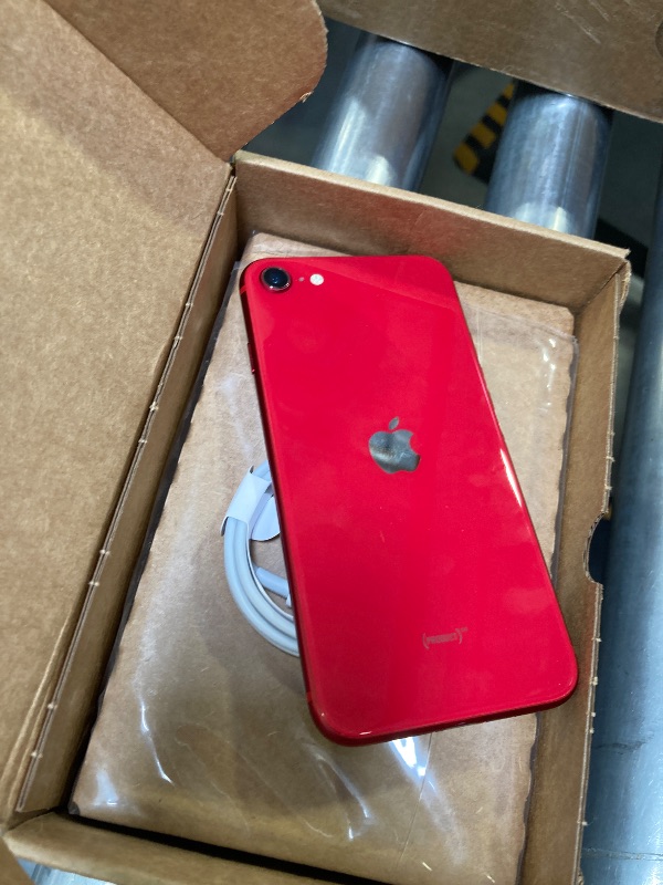Photo 1 of Apple iPhone SE (2nd Generation), US Version, 128GB, Red - Unlocked (Renewed)