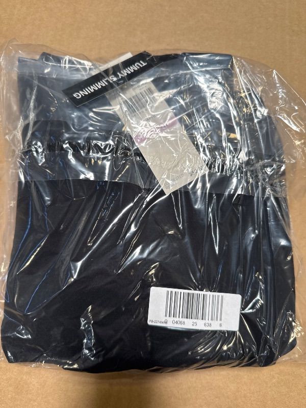 Photo 1 of Alfred Dunner Classics Womens Mid Rise Plus Capri Pants, 22w, Black
