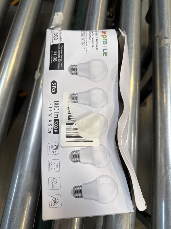 Photo 1 of LE LED Light Bulbs 60 Watt Equivalent, 9W 800 Lumens Non-Dimmable, Daylight White 5000K, A19 E26 Standard Medium Base, 10000 Hour Lifetime 5 Count (Pack of 1)