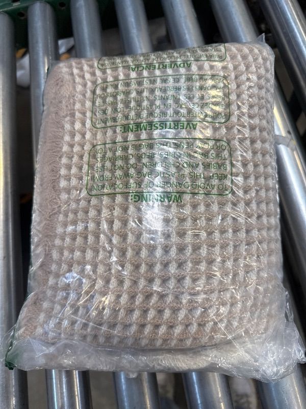 Photo 1 of Furicher Large Waffle Bath Mat Set, Non Slip Bathroom Mat Set, Ultra Absorbent Bath Mats for Bathroom Decor, Extra Soft Floor Bathroom Rugs Sets 2 Piece, Washable Bath Rugs (20"×47" and 16"×24")