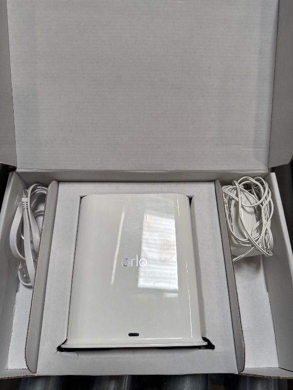 Photo 1 of Arlo Pro SmartHub Certified Accessory - Connects Cameras to Wi-Fi, Works Ultra 2, Ultra, Pro 5S 2K, Pro 4, Pro 3, Pro 2, Essential VMB4540 (Renewed)