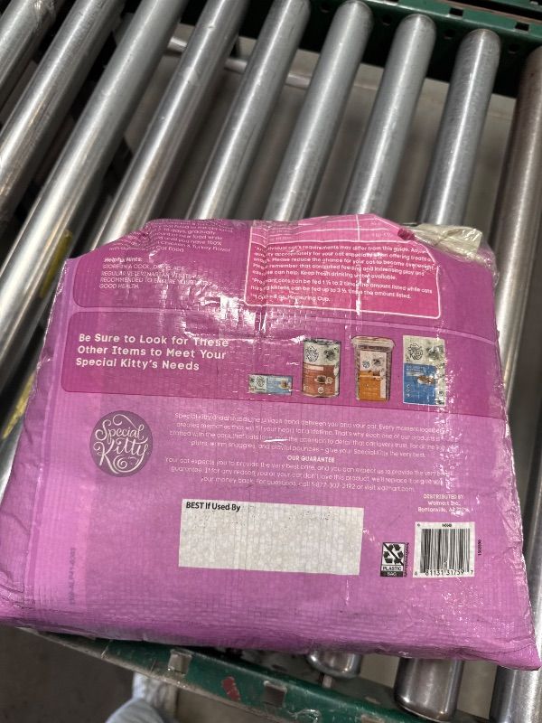 Photo 1 of SPECIAL KITTY KITTEN CHICKEN & TURKEY FLAVOR with OATS KITTEN FOOD 14 Lb

