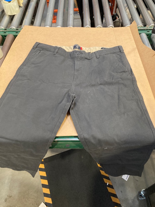 Photo 1 of Dockers Signature Iron Free Khaki With Stain Defender Mens Comfort Waistband Straight Straight Fit Flat Front Pant SIZE 40