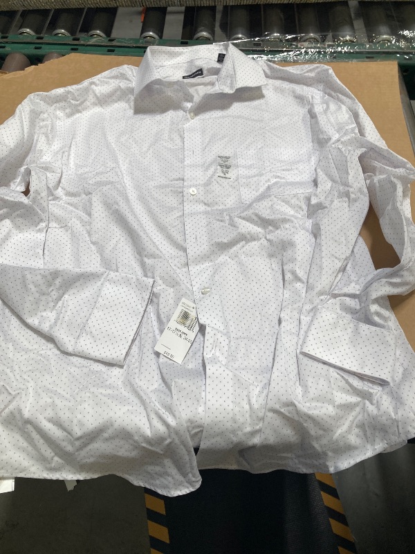 Photo 1 of Van Heusen Men's Dress Shirt Regular Fit Ultra Wrinkle Free Flex Collar Stretch Print,  size xl 