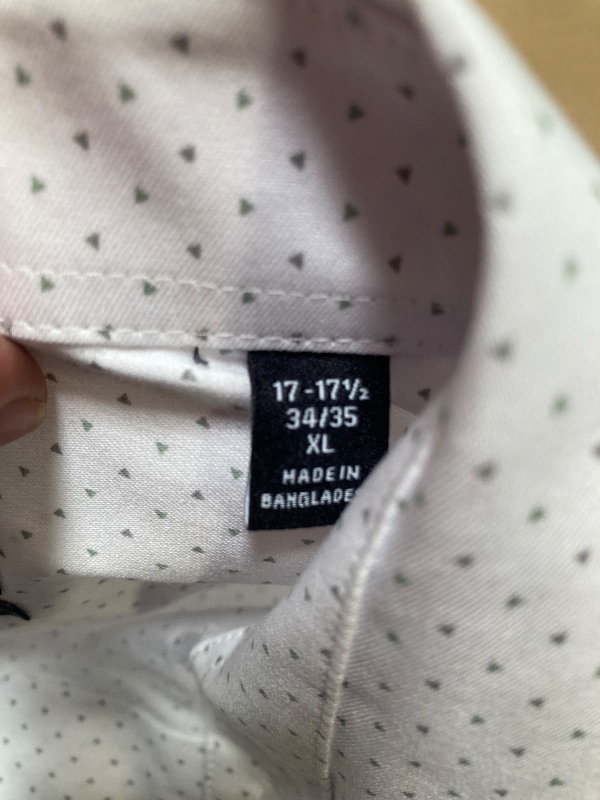 Photo 1 of Van Heusen Men's Dress Shirt Regular Fit Ultra Wrinkle Free Flex Collar Stretch Print,  size xl 