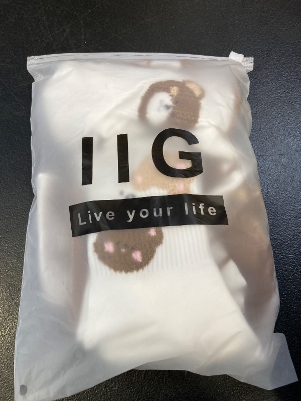 Photo 1 of IIG 3-6 Pairs Women's Cute Animal Patterned Funny Novelty Cotton Crew Socks (Cute bear 3-5 pairs)