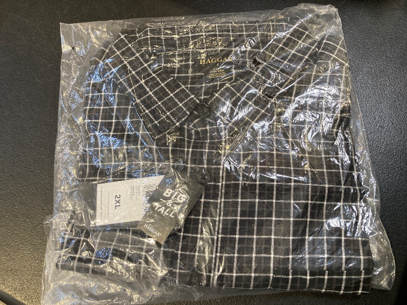 Photo 1 of Haggar Men's Linen Blend Short Sleeve Regular Fit Big and Tall Button-Down Shirt, 2x-large, Black

