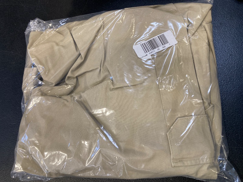 Photo 1 of Haggar Stretch Comfort Cargo Men's Stretch Fabric Straight Classic Fit Cargo Pant, 42 x 32, Beige
