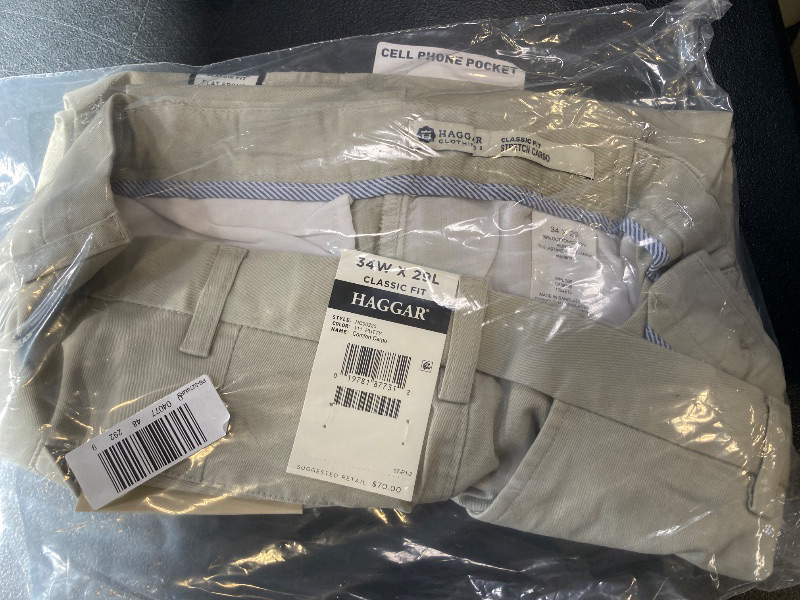 Photo 1 of Haggar Men's Stretch Comfort Cargo Expandable Waist Classic Fit Plain Front Pant, Putty, 34x29