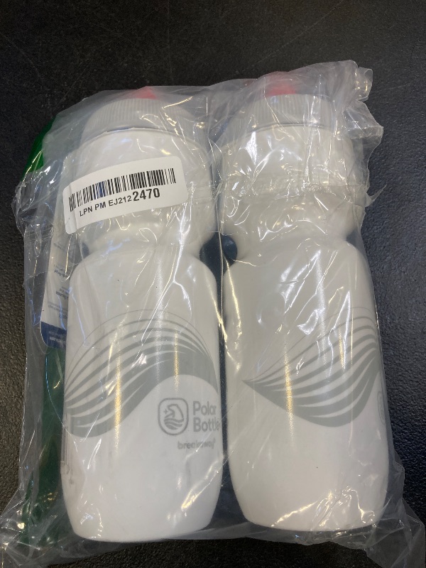 Photo 1 of Polar Bottle Breakaway Single Wall 24oz Wave White/Silver 2-pack