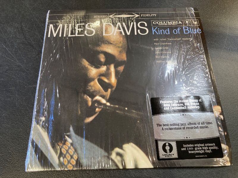 Photo 1 of Kind Of Blue (Vinyl)