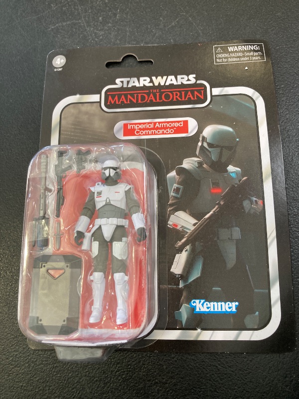 Photo 1 of STAR WARS The Vintage Collection Imperial Armored Commando, Deluxe The Mandalorian 3.75 Inch Collectible Action Figure