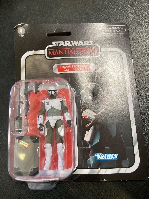 Photo 1 of STAR WARS The Vintage Collection Imperial Armored Commando, Deluxe The Mandalorian 3.75 Inch Collectible Action Figure
