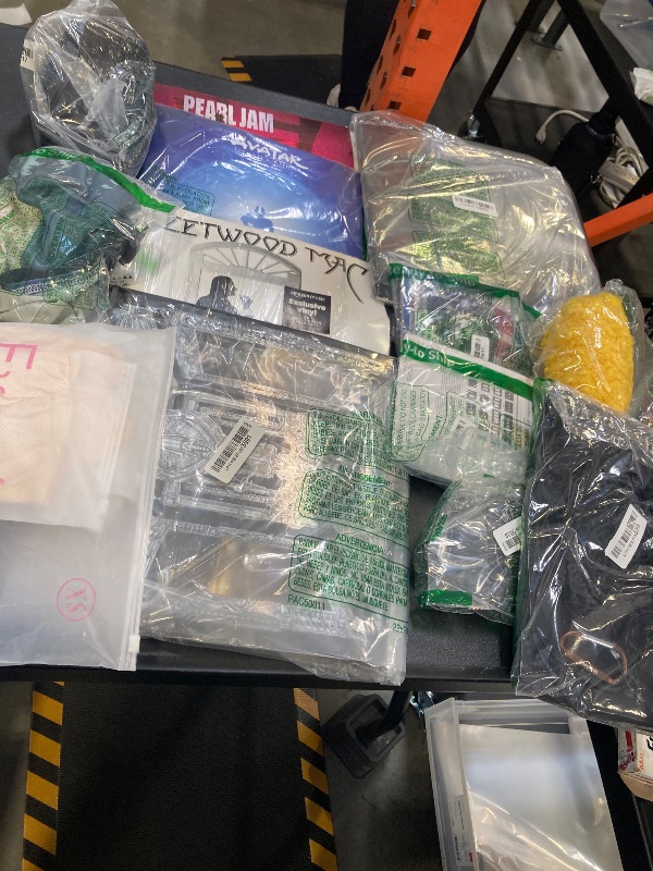 Photo 1 of BOX LOT. MISC. ITEMS 
---FINAL SALE / NO RETURNS---