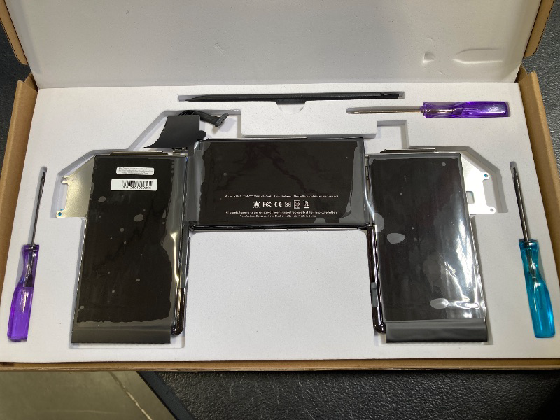 Photo 1 of A1965 Laptop Battery for MacBook Air 13" Retina A1932 (2018 2019, Early 2020) A2179 EMC 3184 3302 MacBook Air8,1 8,2 9,1 MRE82 MRE92 MVFH2 MWTJ2 MVH22 MVFM2 MVFK2 MREE2 MREC2 MREA2 MREF2 MUQT2 MUQU2