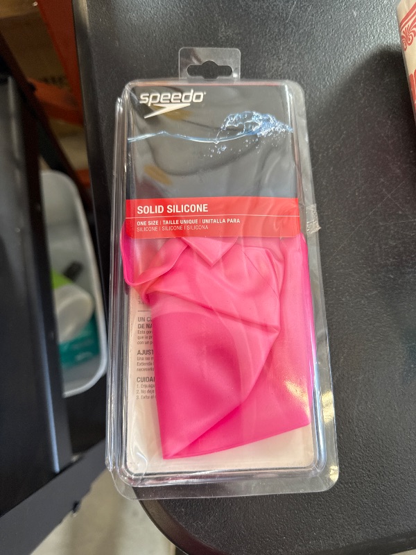 Photo 1 of Speedo Unisex-Adult Swim Cap Silicone