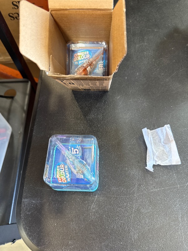 Photo 1 of Robo Alive Robo Fish Robotic Swimming Fish (Teal + Orange) by ZURU Water Activated, Changes Color, Comes with Batteries, Amazon Exclusive (2 Pack) Series 3