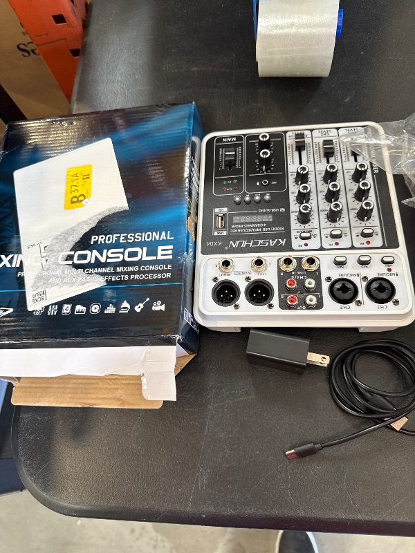 Photo 1 of Professional DJ audio mixer, 4-channel DJ mixer, Bluetooth sound mixer, supports USB/MP3/BT computer input, 48V phantom power stereo studio audio mixer suitable for DJ studio streaming recording