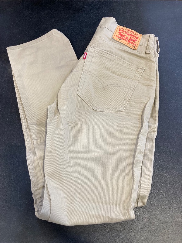 Photo 1 of mens levis 514 jeans size 30x32 