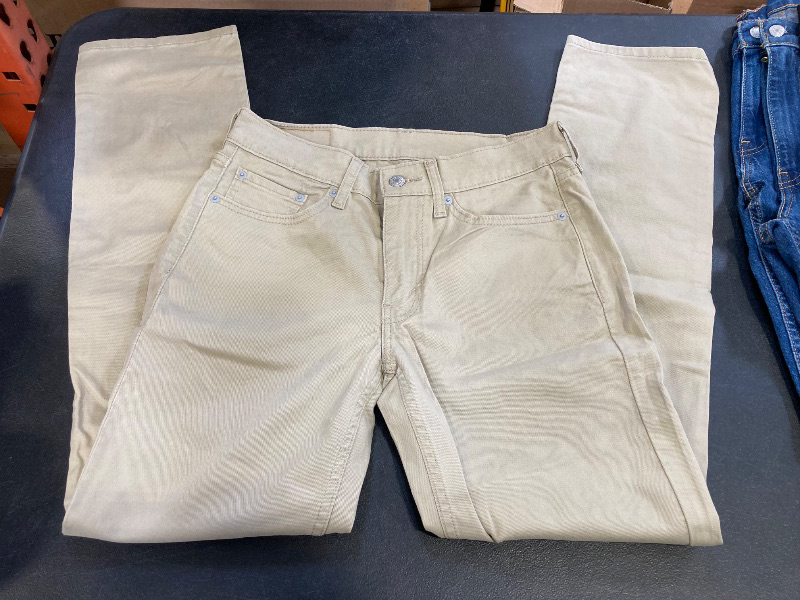 Photo 1 of mens levis 514 jeans size 30x32 