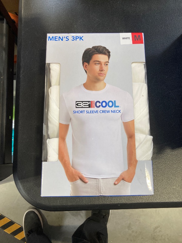 Photo 1 of 32 Degrees Men's Cool Tee, 3-Pack (US, Alpha, Medium, Regular, Regular, White)