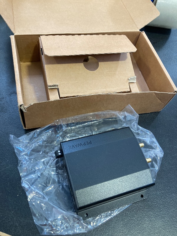 Photo 1 of Peplink MAX Transit Mini LTE | Single LTE Modem | Designed for Mobility | Band 71 for Better Coverage in Remote Areas and Indoors | Inclusive 1 Year PrimeCare Warranty | MAX-TST-Mini-LTE-F-T-PRM