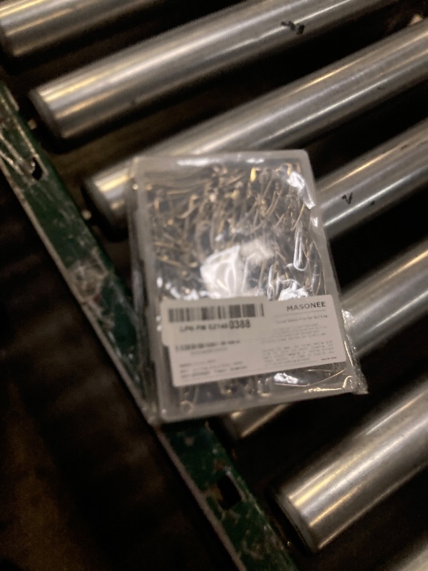 Photo 1 of 100 Pack Curved Safety Pins for Quilting Basting Pins 38mm/1.5inch Quilting Safety Pins Stainless Steel Quilting Pins