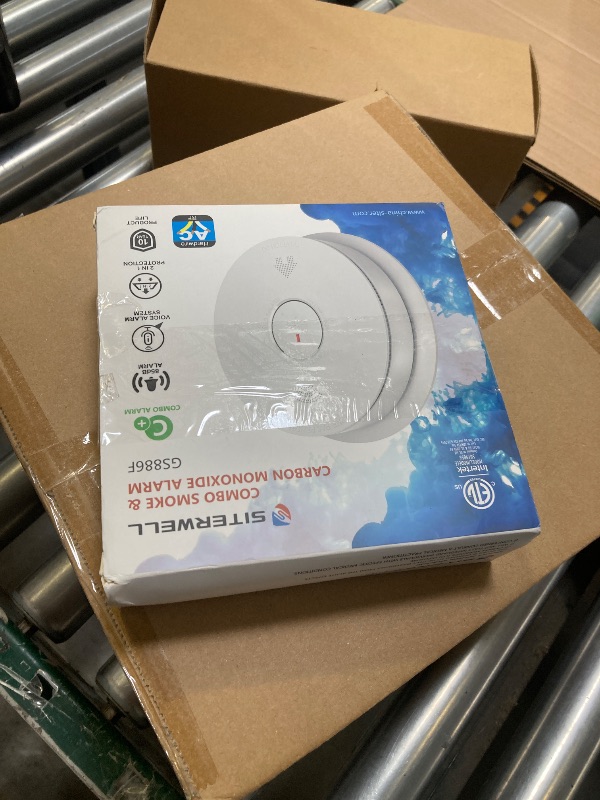 Photo 1 of SITERWELL Hardwired Interconnected Smoke Detector Carbon Monoxide Detector Combo with 2 AA Batteries Back Up, 2 in 1 Smoke and CO Detector with Voice Alert, Smoke and CO Alarm with Self-Check, 1 Pack