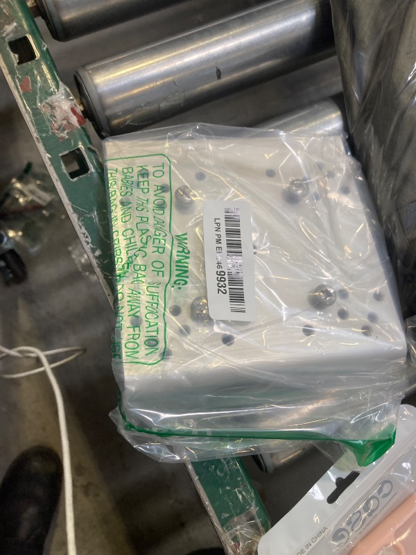 Photo 1 of Extreme Max 3005.4428 Aluminum Slider Base with Pre-Drilled Mounting Holes for Crestliner SureMount Gunnel System - 5-5/8" x 5-5/8" Mounting Plate, Silver