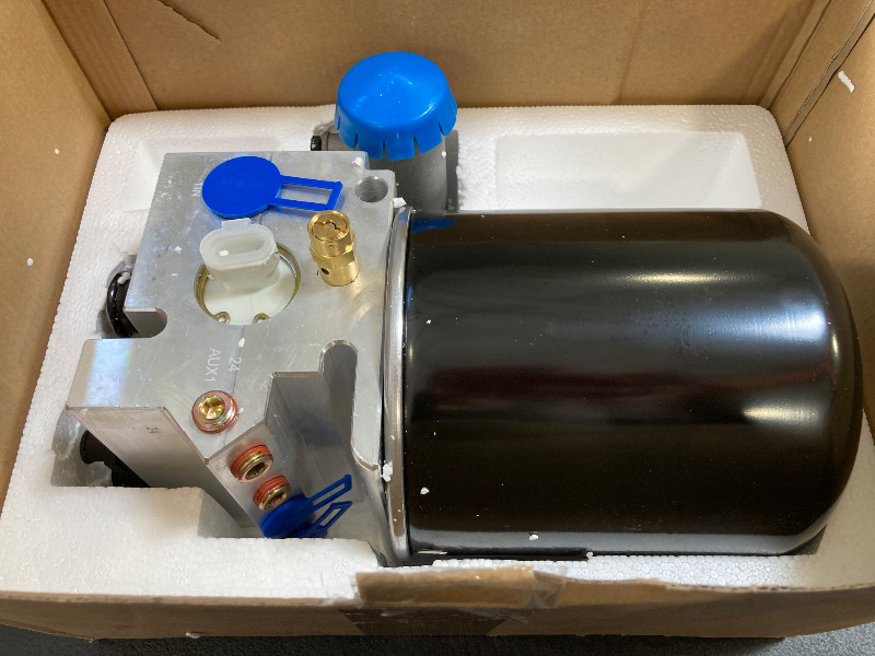 Photo 1 of Air Dryer Compatible with Volvo Freightliner Kenworth Peterbilt Columbia International Western Star Trucks Bus RV Tractors Replaces 801266 5015534 5010696X