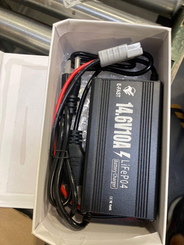 Photo 1 of 12V 10A Lithium Battery Charger 14.6V LiFePO4 Battery Charger Smart Charger with Anderson Connector Indicator Special for Lithium LiFePO4 Deep Cycle Rechargeable Batteries of Boat, RV
