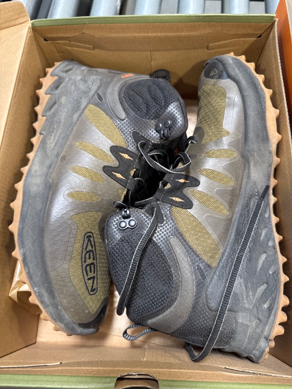 Photo 1 of KEEN Men's Zionic Mid Height Waterproof All Terrain Hiking Boots 10.5