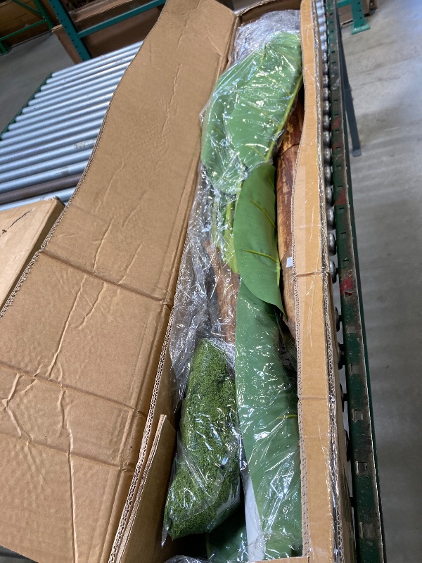 Photo 1 of 7.2FT Artificial Banana Tree Tall Fake Banana Leaf Plant Faux Banana Silk Tree Faux Banana Leaves for Home Swimming Pool Indoor Outdoor Patio Tropical Decor
